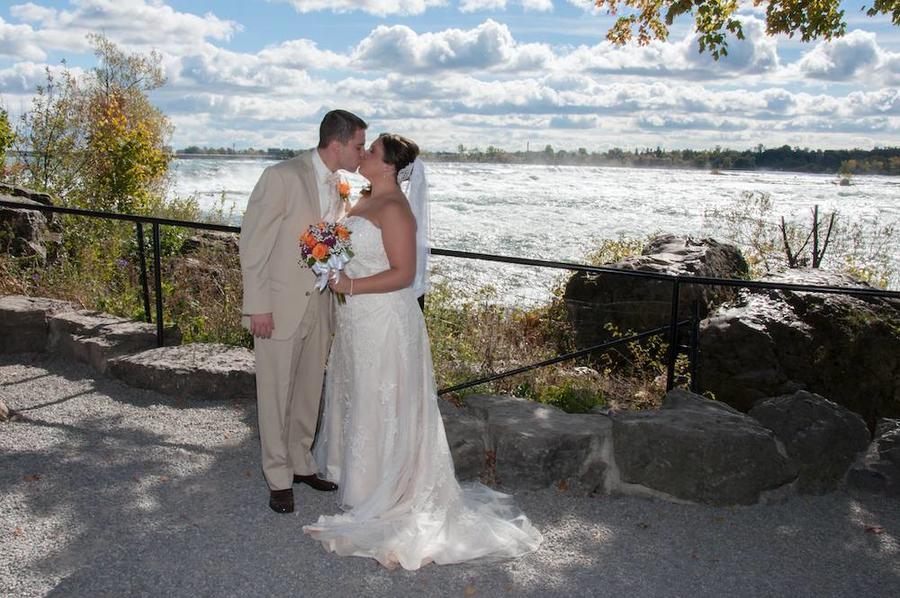 niagara_falls_wedding_chapel_27_268.jpg